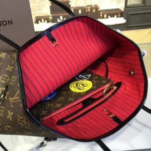 Louis Vuitton Neverfull MM - Image 9