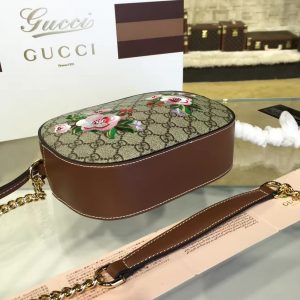 Gucci GG Supreme mini chain bag - Image 7