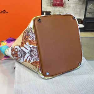 Hermes Picotin Lock - Image 8