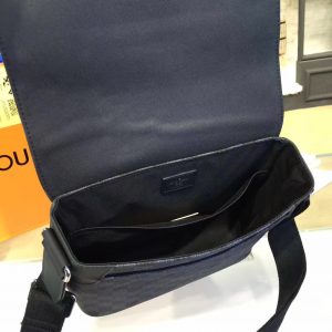 Louis Vuitton DISTRICT - Image 9