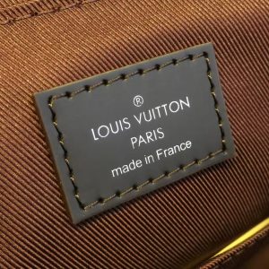 Louis Vuitton DISTRICT - Image 6