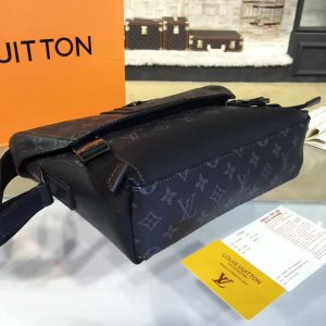 Louis Vuitton DISTRICT - Image 6