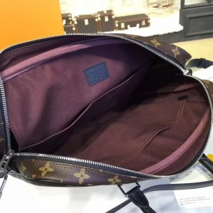 Louis Vuitton VOYAGE - Image 9