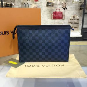 Louis Vuitton POCHETTE VOYAGE - Image 3
