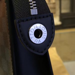 Louis Vuitton POCHETTE VOYAGE - Image 5