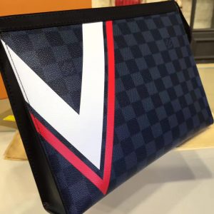 Louis Vuitton POCHETTE VOYAGE - Image 4