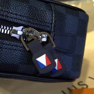 Louis Vuitton Clutch bag - Image 4