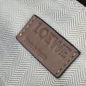 Loewe Puzzle - Image 8