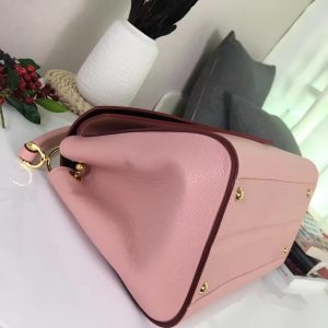 Louis Vuitton Double V - Image 3