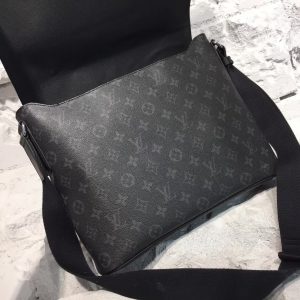 Louis Vuitton Messenger Bag - Image 8