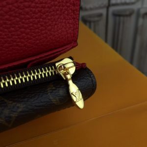 Louis Vuitton DOUBLE V WALLET - Image 6