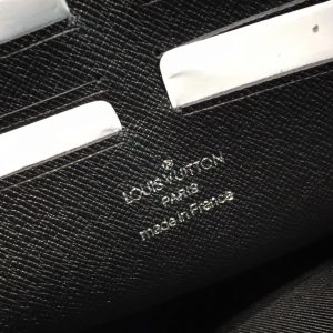 Louis Vuitton Clutch Bag - Image 4