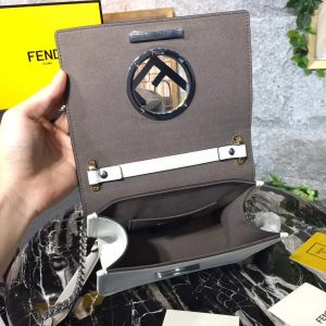 Fendi  Shoulder Bag - Image 8