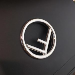 Fendi Shoulder Bag - Image 7