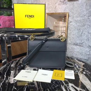 Fendi Shoulder Bag - Image 9