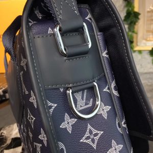 Louis Vuitton Shoulder Bag - Image 8