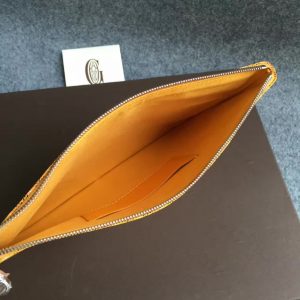 Goyard Clutch - Image 5