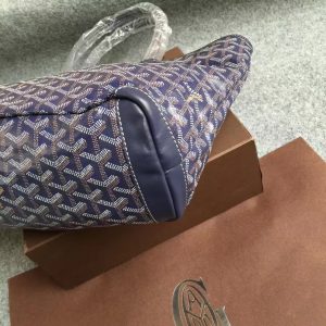 Goyard Saint Louis Tote Bag - Image 8