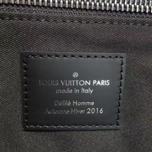 Louis Vuitton Messenger MM Voyager - Image 7