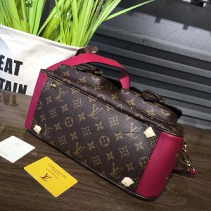 LOUIS VUITTON Manhattan Bag - Image 4