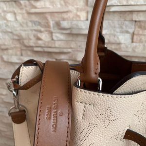 Louis Vuitton Girolata - Image 10