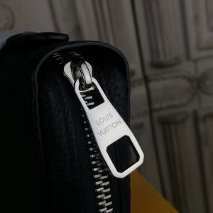 Louis Vuitton ZIPPY XL - Image 4