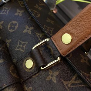 LOUIS VUITTON Manhattan Bag - Image 4