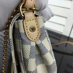 Louis Vuitton Favorite PM - Image 6