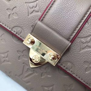 Louis Vuitton CHAIN LOUISE - Image 5