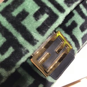 Fendi Baguette Bag - Image 5