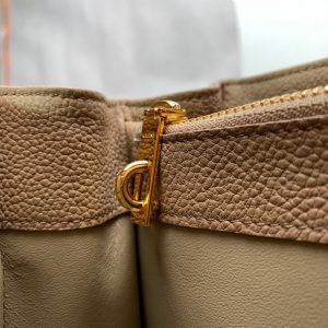 Céline Shoulder Bags - Image 3