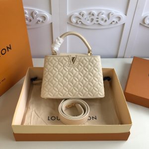 LOUIS VUITTON CAPUCINES - Image 3