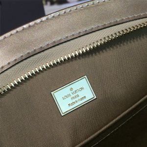 LOUIS VUITTON BREA PM - Image 8