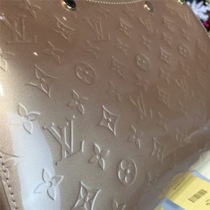 LOUIS VUITTON BREA MM - Image 5