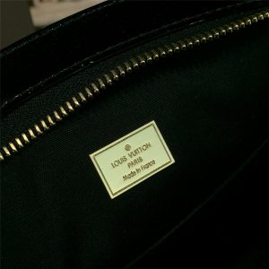 LOUIS VUITTON BREA PM - Image 8