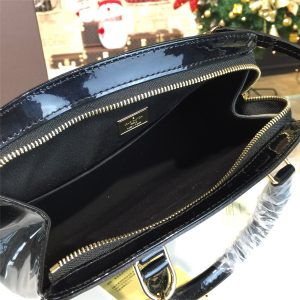 LOUIS VUITTON BREA PM - Image 9