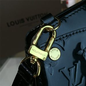 LOUIS VUITTON BREA MM - Image 8