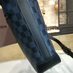 LOUIS VUITTON GREENWICH - Image 5