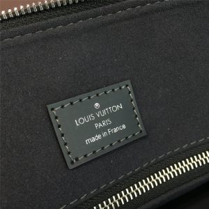 LOUIS VUITTON GREENWICH - Image 8