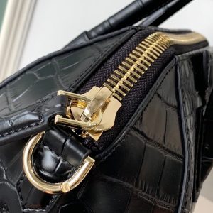 Givenchy Antigona Bag Medium - Image 9