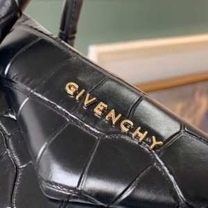Givenchy Antigona Bag Medium - Image 8
