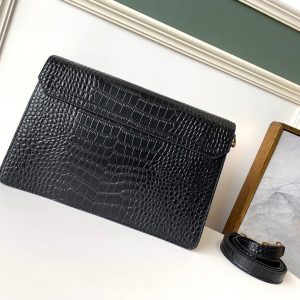 Givenchy GV3 - Image 9