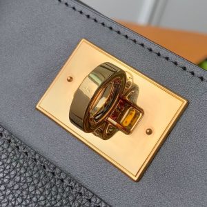 Louis Vuitton CYMKA ON MY SIDE - Image 7
