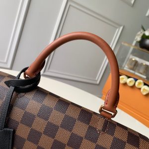 Louis Vuitton CROSSBODY - Image 4