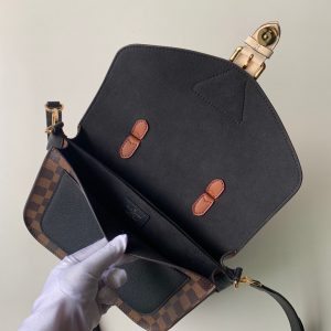 Louis Vuitton CROSSBODY - Image 3
