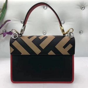 Fendi kani bag - Image 3