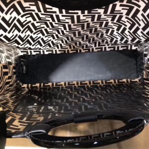 Fendi RUNAWAY Bag - Image 4