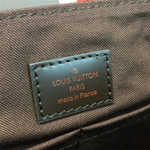 LOUIS VUITTON DISTRICT PM - Image 8