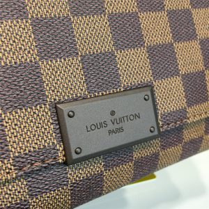 LOUIS VUITTON DISTRICT MM - Image 7