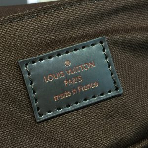 LOUIS VUITTON DISTRICT MM - Image 10